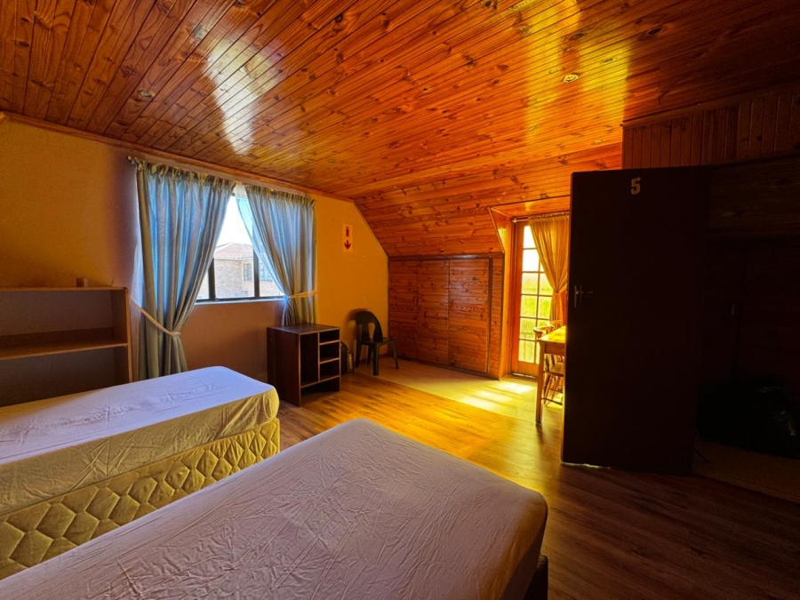 9 Bedroom Property for Sale in Belhar Western Cape